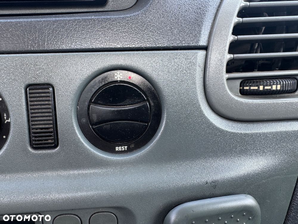 Mercedes-Benz 616 - 4