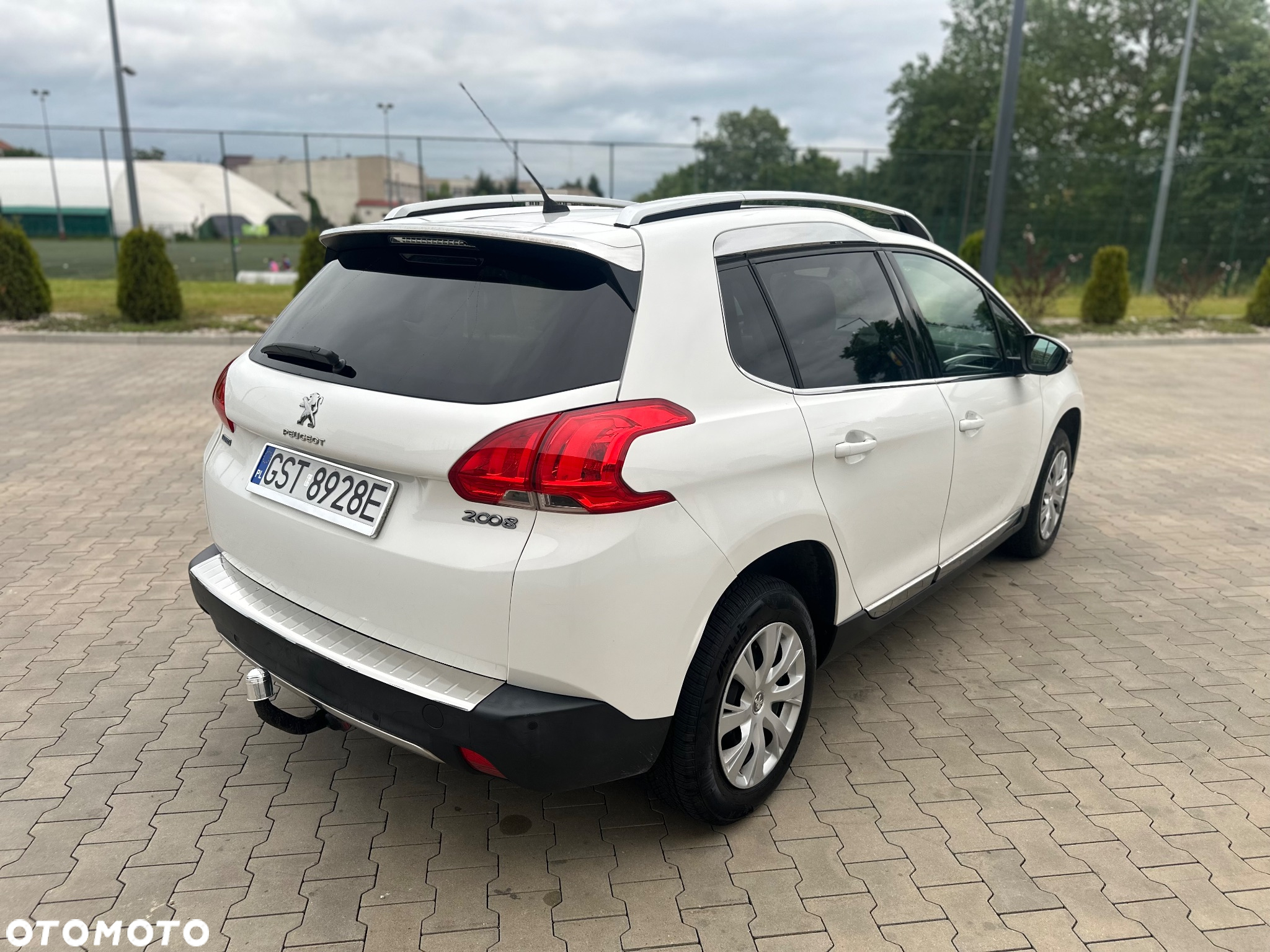 Peugeot 2008 BlueHDi FAP 120 STOP & START Allure - 11