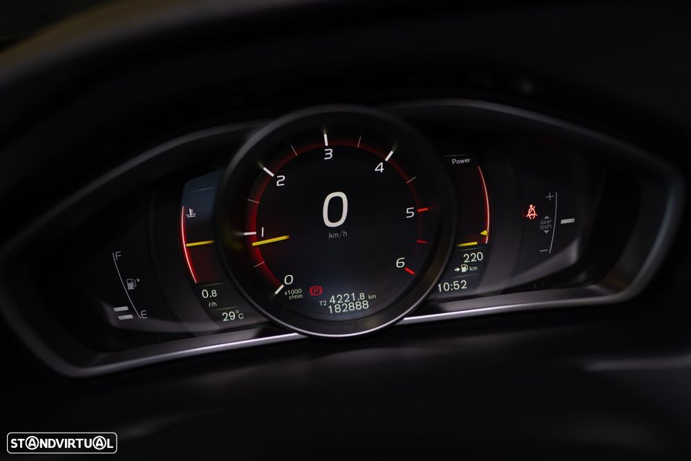 Volvo V40 2.0 D2 Momentum - 29