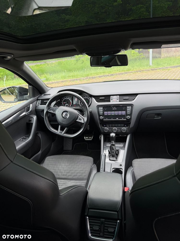 Skoda Octavia 2.0 TDI RS DSG - 14