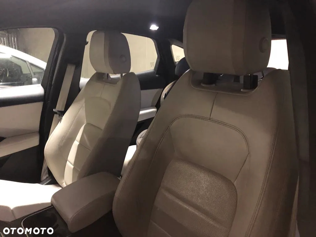 Jaguar E-Pace 2.0 i4P AWD R-Dynamic S - 15