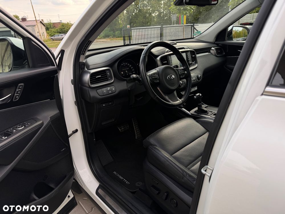 Kia Sorento 2.2 CRDi AWD Platinum Edition - 8