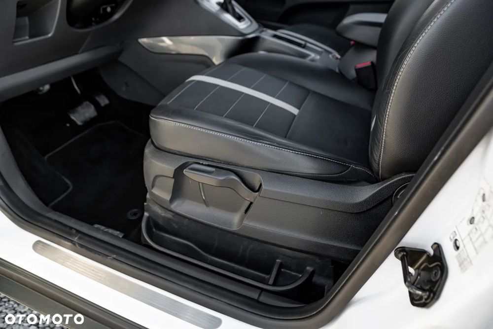 Ford Kuga 2.5 4x4 White Magic - 18