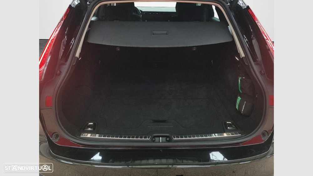 Volvo V90 2.0 T6 PHEV Plus Dark AWD - 17