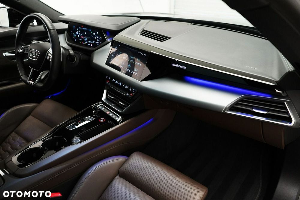 Audi e-tron GT - 19