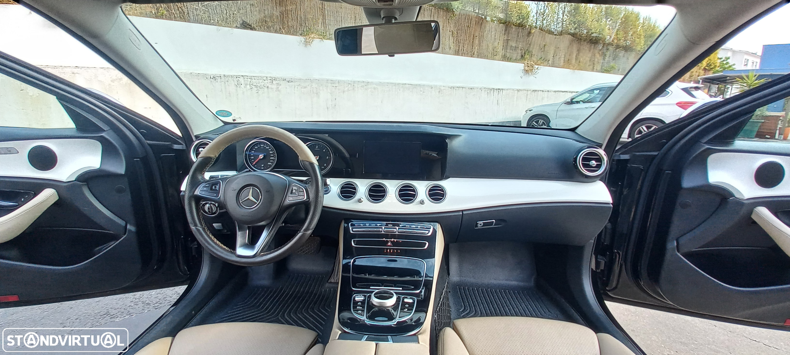 Mercedes-Benz E 200 d AMG Line - 33
