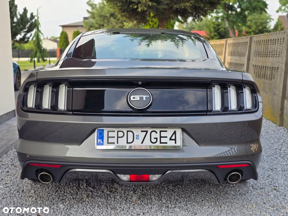 Ford Mustang 5.0 V8 GT - 5