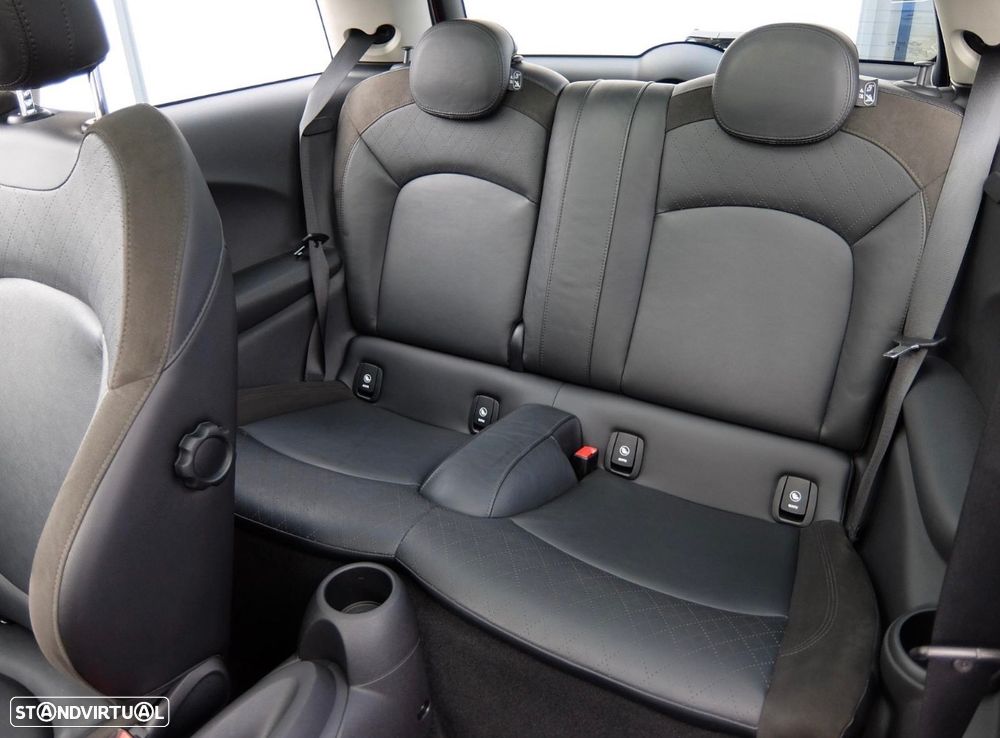 MINI 3 Portas Cooper D - 10