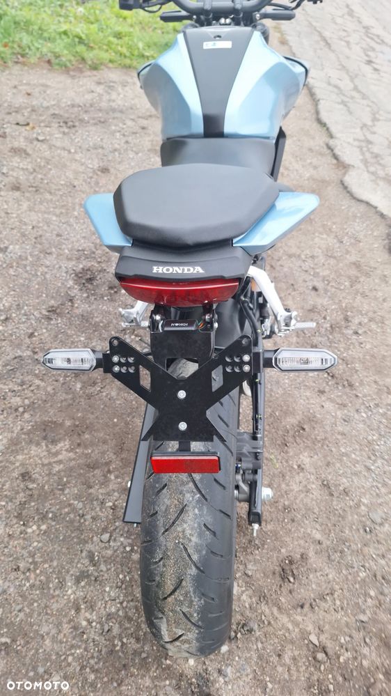 Honda CB - 11