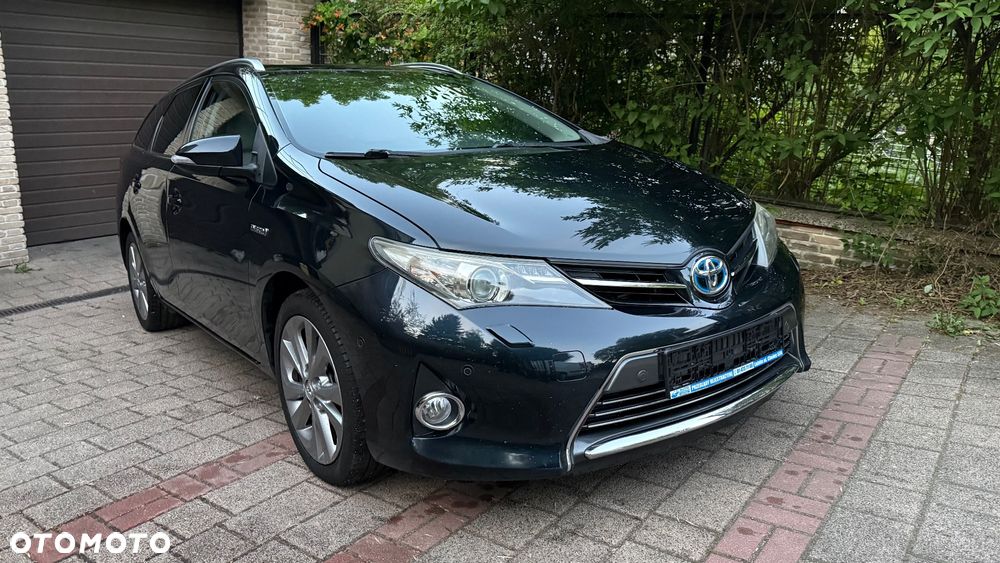 Toyota Auris 1.8 HSD Prestige NAVI - 1