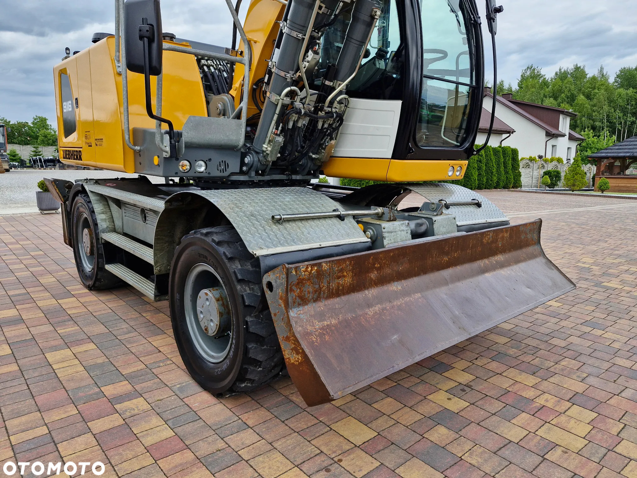 Liebherr A 916 - 9