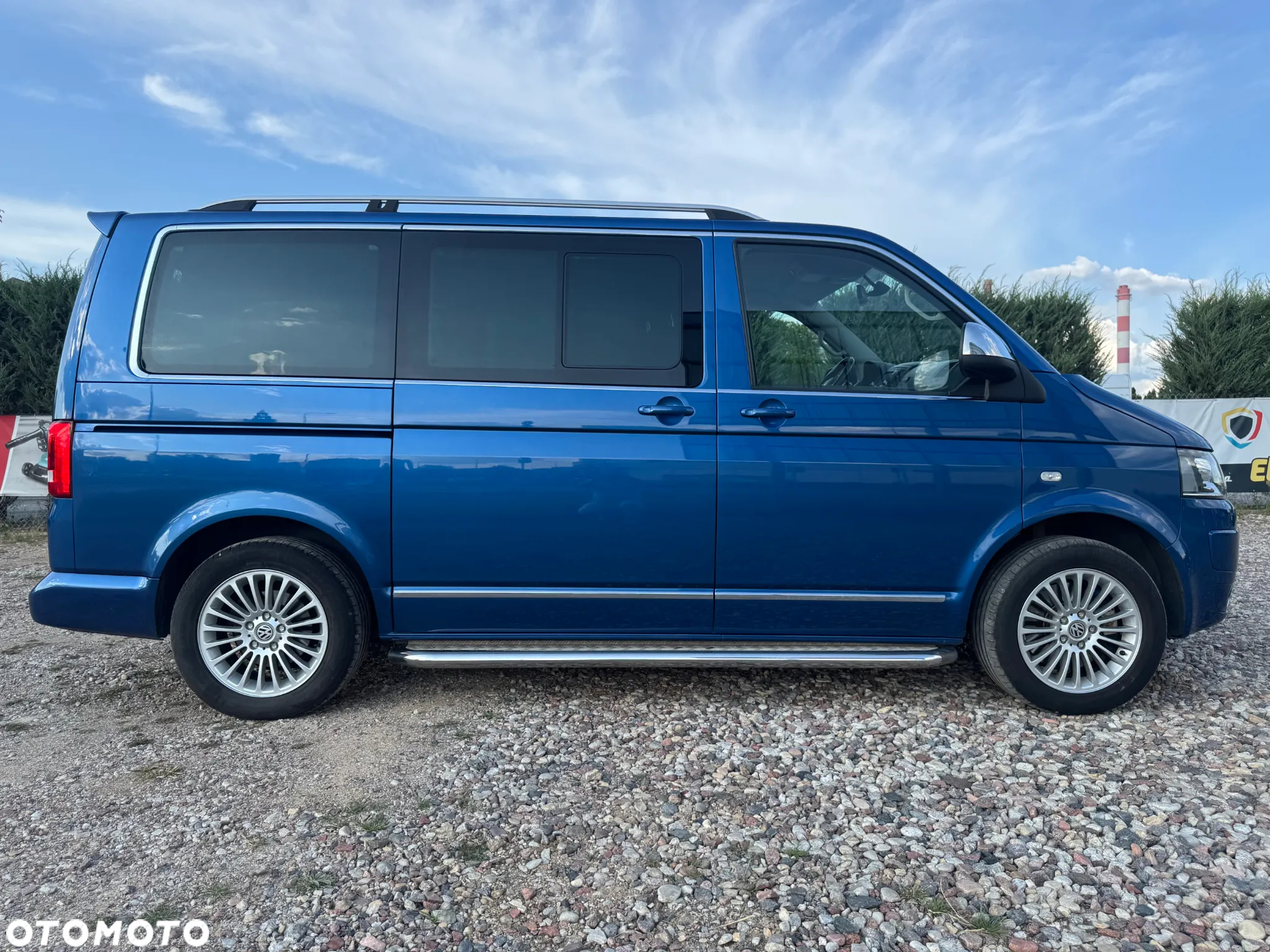 Volkswagen Multivan - 8