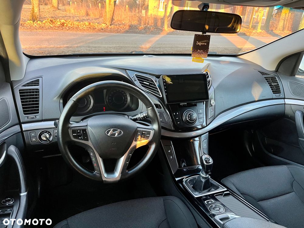 Hyundai i40 i40cw 1.7 CRDi Fifa World Cup Edition - 12