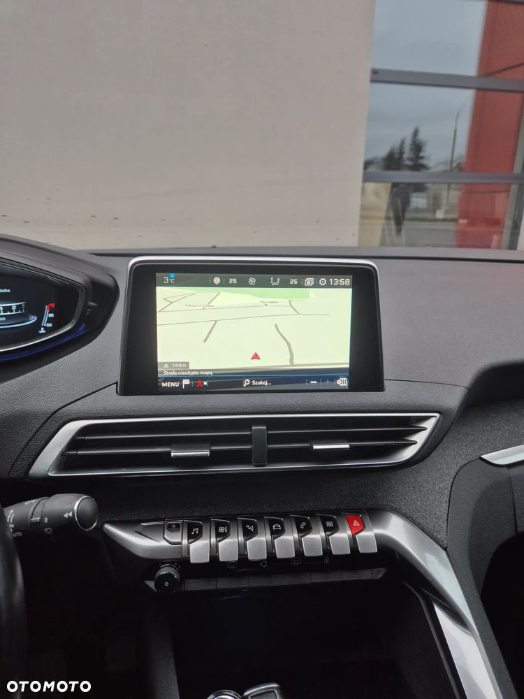 Peugeot 5008 1.6 BlueHDI Allure S&S EAT6 - 14