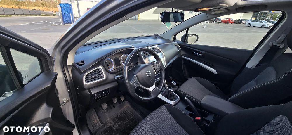 Suzuki SX4 S-Cross 1.6 DDiS 4x2 Comfort+ - 16