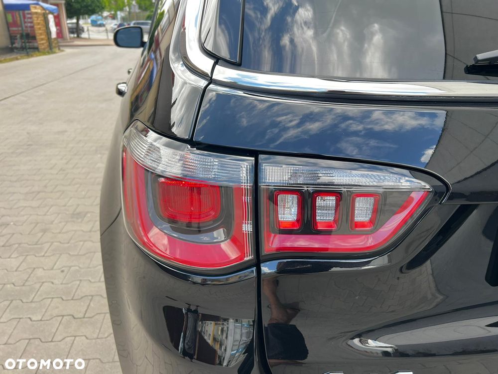 Jeep Compass - 10