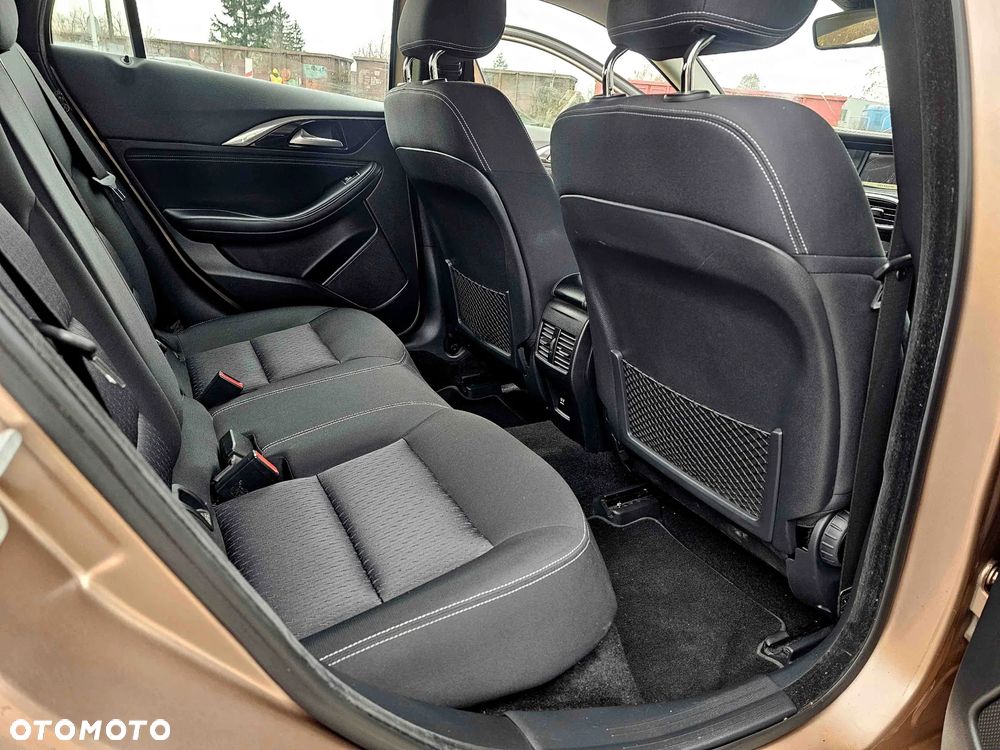 Infiniti Q30 1.6t Premium - 24