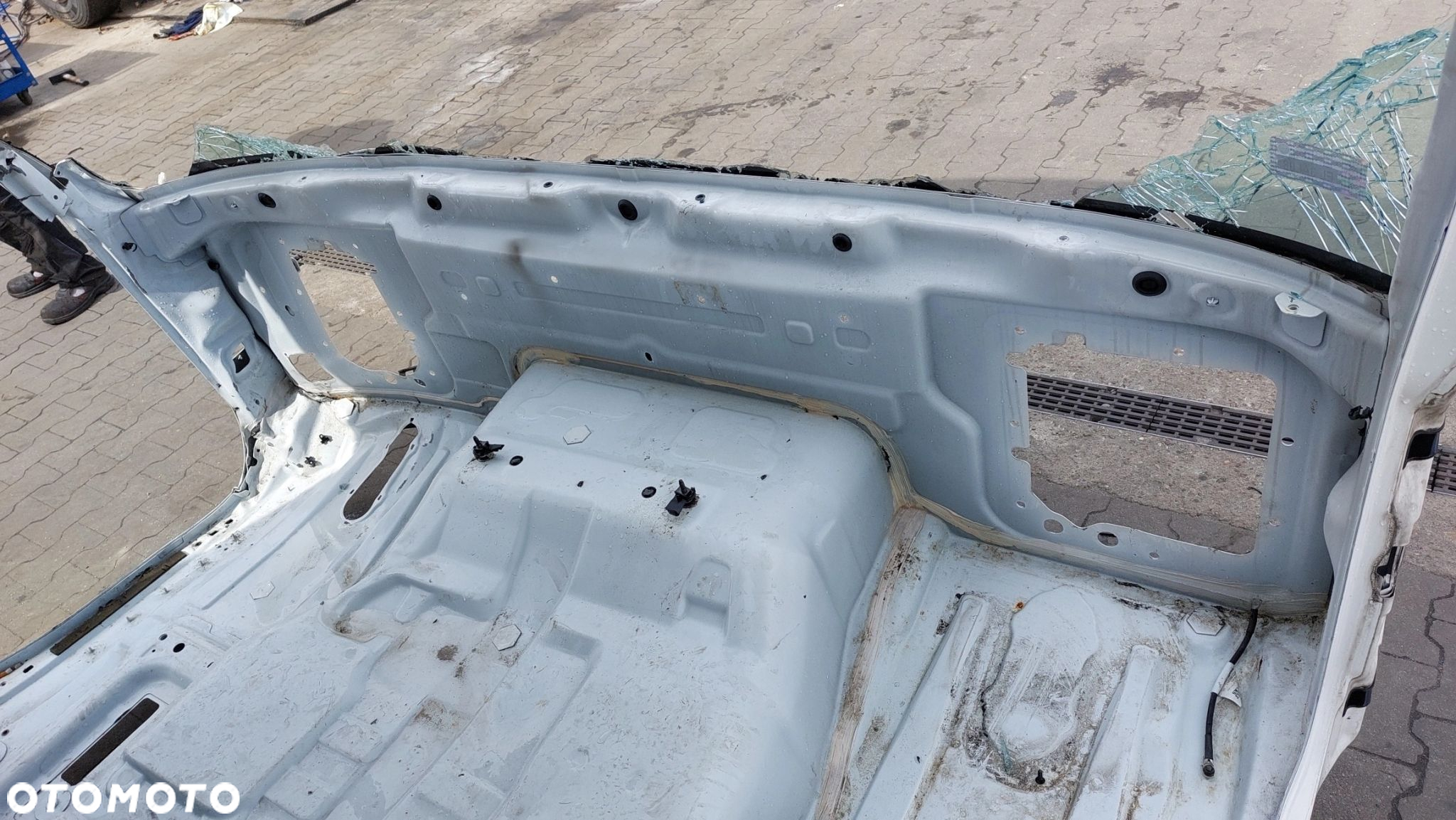 RENAULT GAMA T RANGE 460 DTI ELEMENT KABINY USZKODZONA - 9