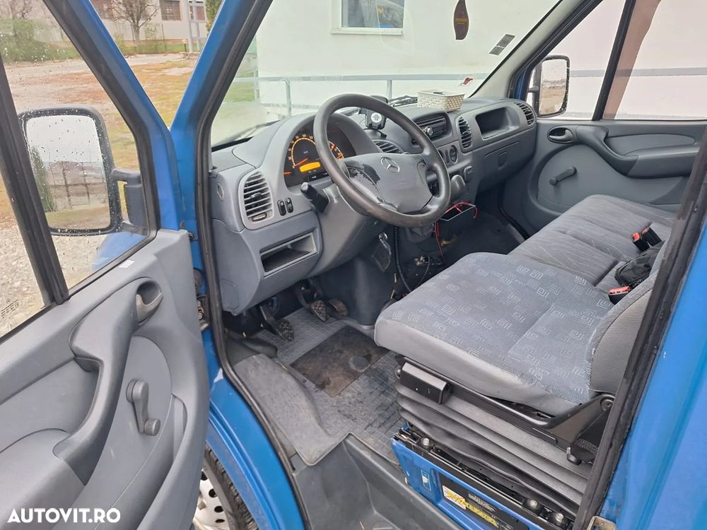 Mercedes-Benz Sprinter - 5