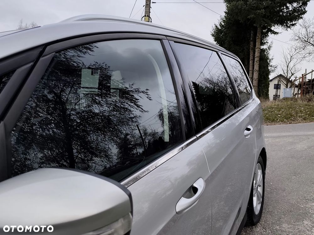 Ford Galaxy 2.0 TDCi Titanium - 36