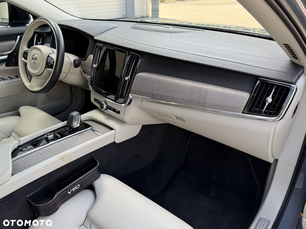 Volvo V90 B4 D Plus Dark - 26