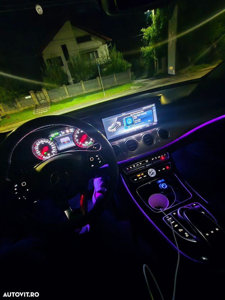 Mercedes-Benz E - 11