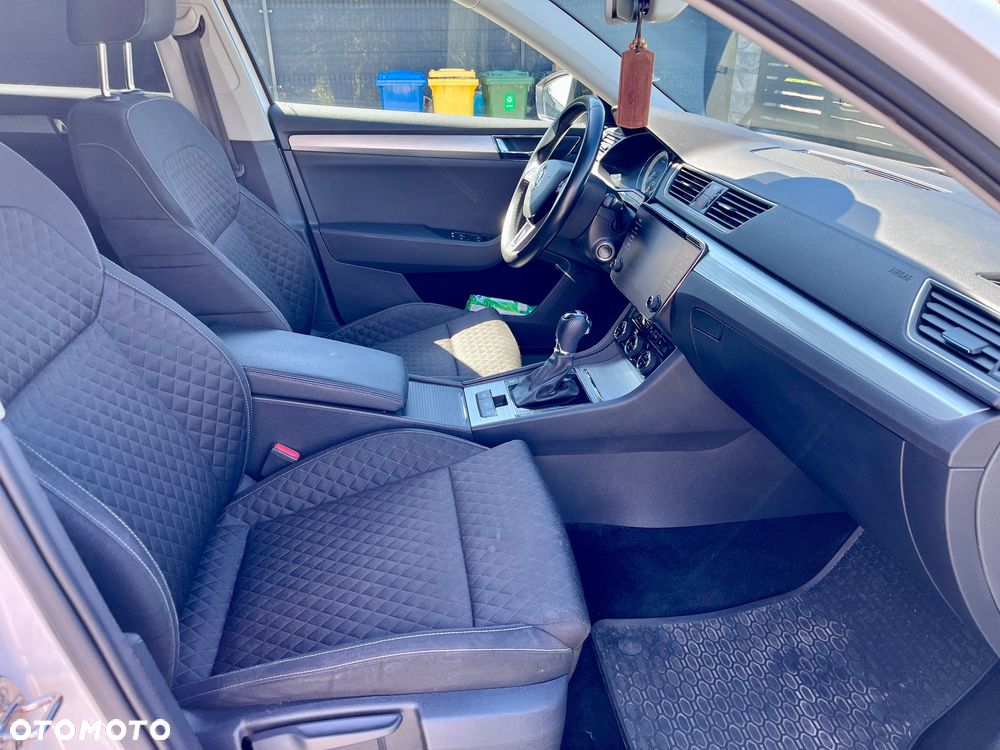 Skoda Superb 2.0 TDI Style DSG7 - 16