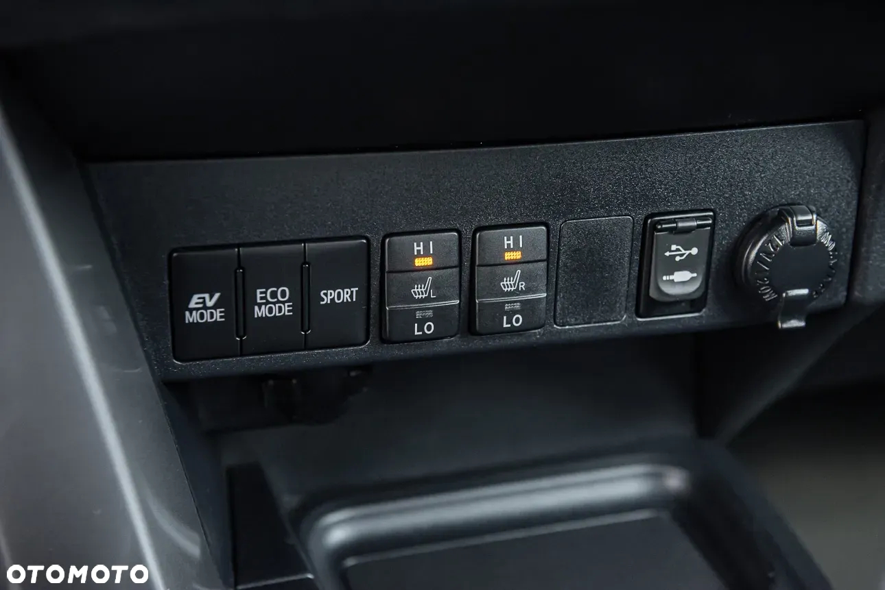 Toyota RAV4 - 24