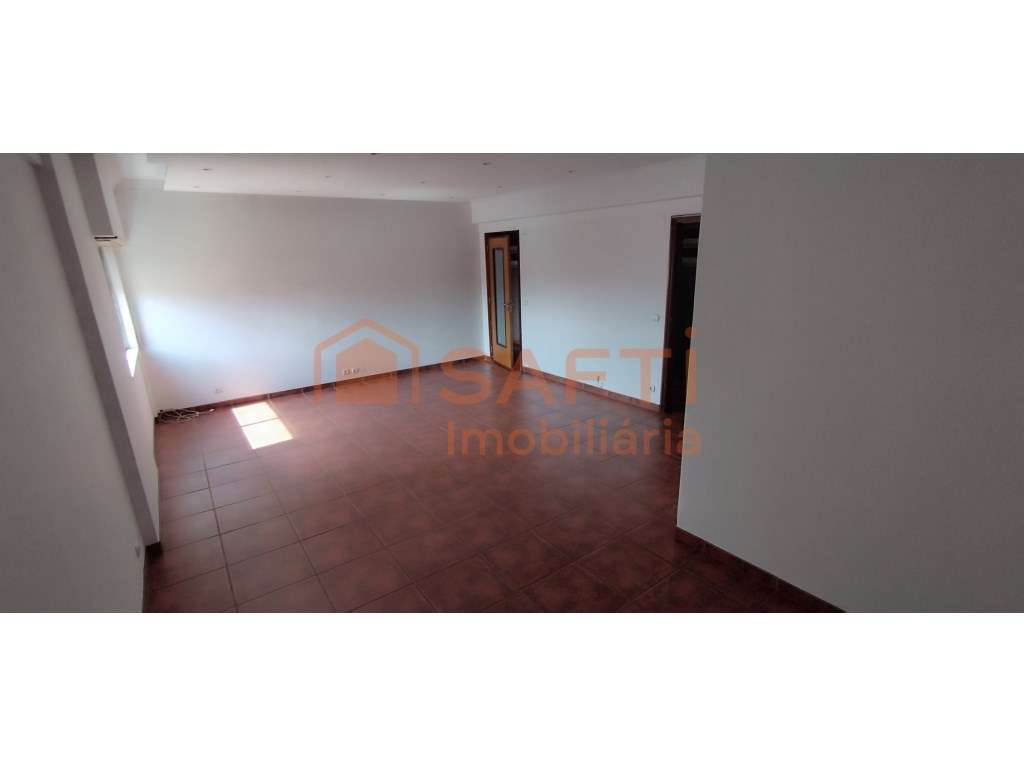 Apartamento T2 em Odivelas - Grande imagem: 3/15