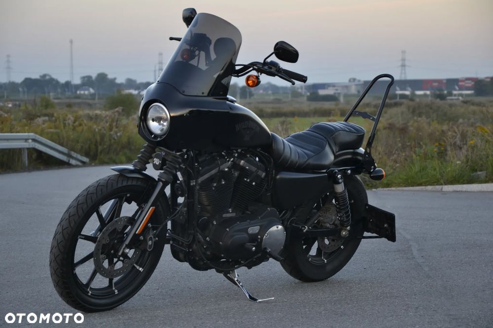 Harley-Davidson Sportster Iron 883 - 13