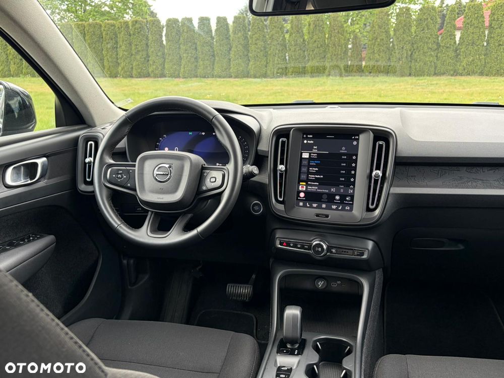 Volvo XC 40 B3 Ultra Dark - 11