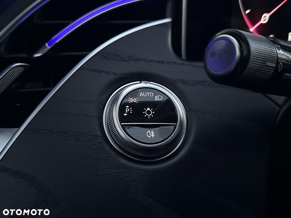 Mercedes-Benz Klasa E - 23