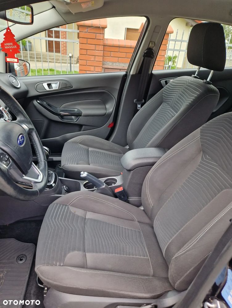 Ford Fiesta 1.6 TDCi DPF Titanium - 12
