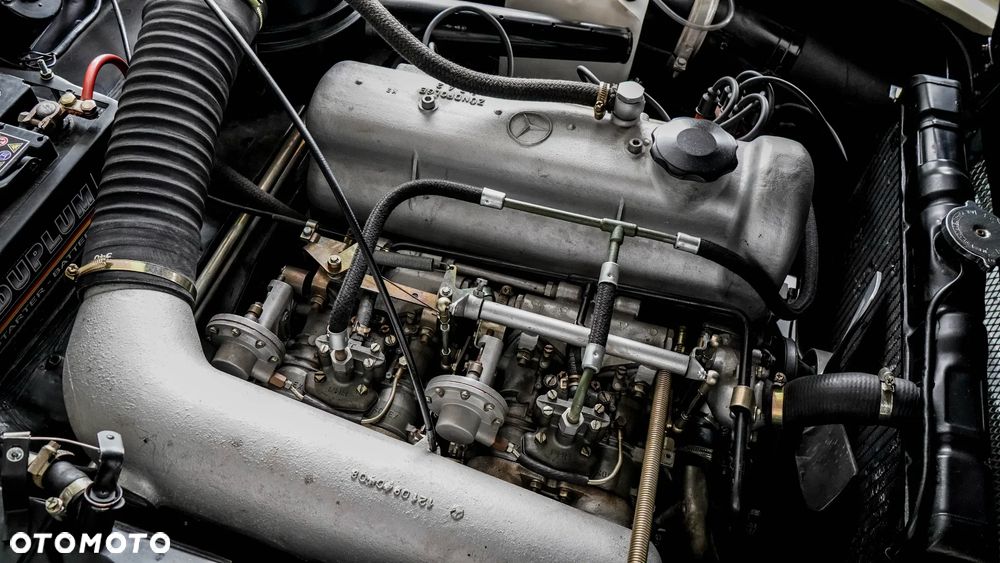 Mercedes-Benz SL - 26
