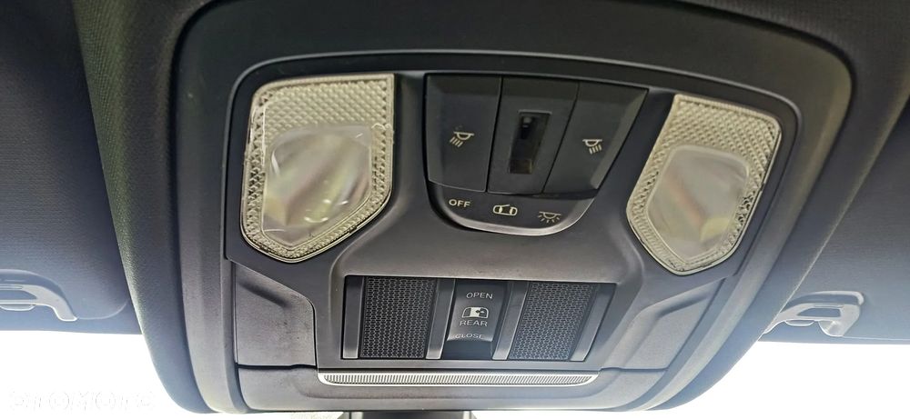 RAM 1500 5.7 Crew Cab Bighorn - 19