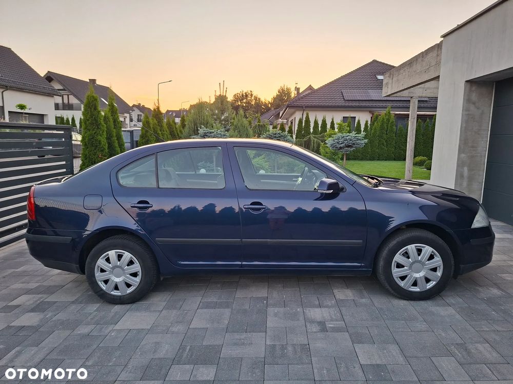 Skoda Octavia 1.6 FSI Classic - 8
