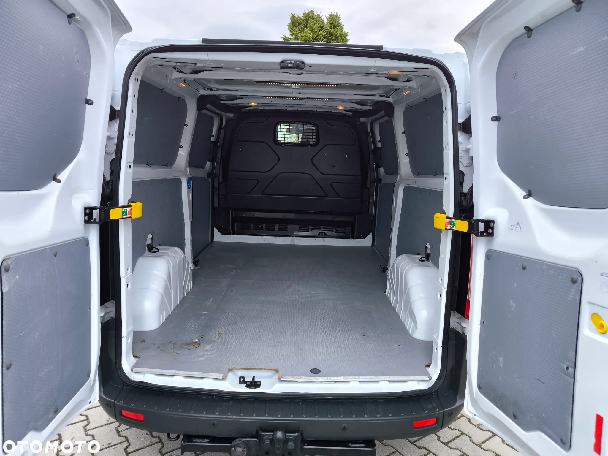 Ford Transit Custom - 13