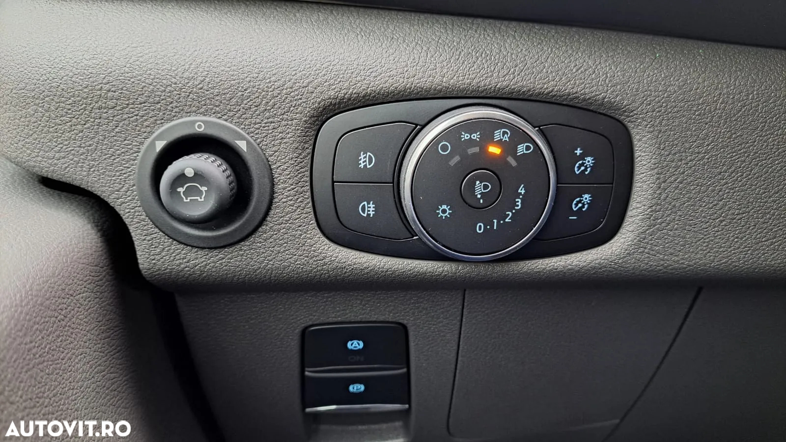 Ford NEW TRANSIT DCIV L3H2 6+1 T350 FWD - 32