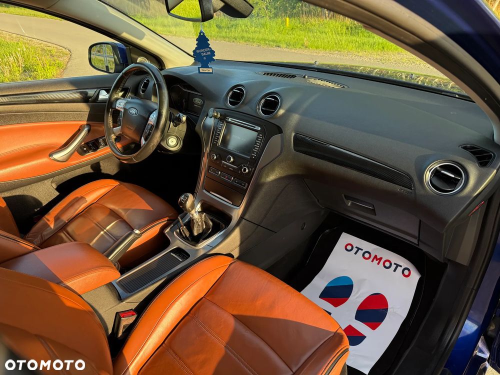 Ford Mondeo - 12