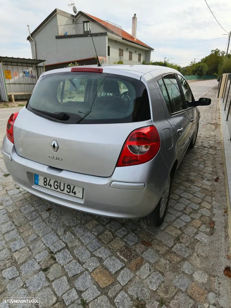 Renault Clio 1.2 16V Rip Curl II - 2