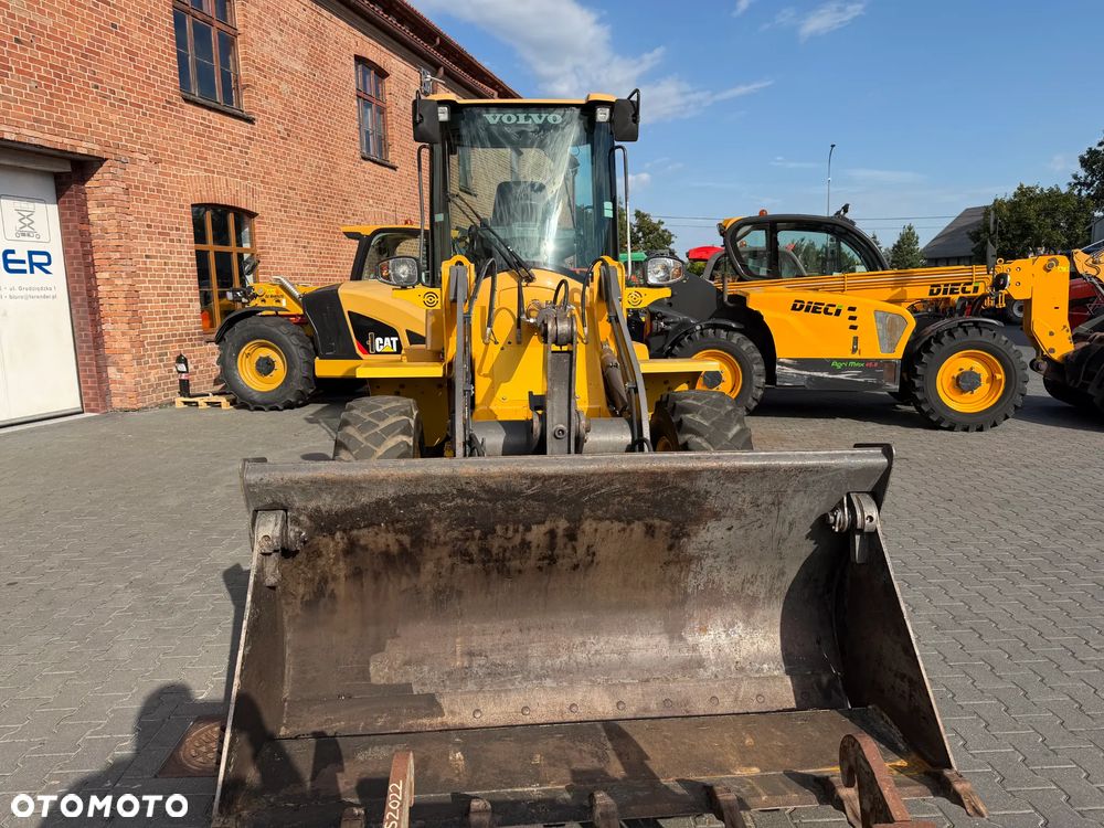 Volvo L30G - 9