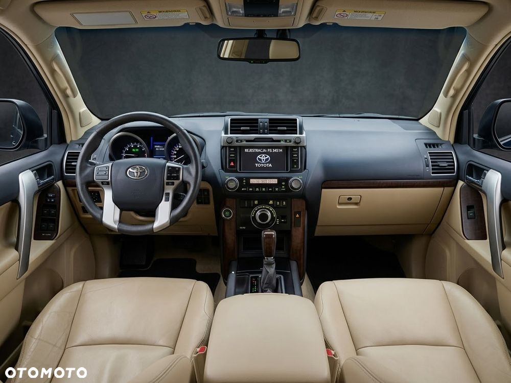 Toyota Land Cruiser LC 4.0 V6 Invincible - 24