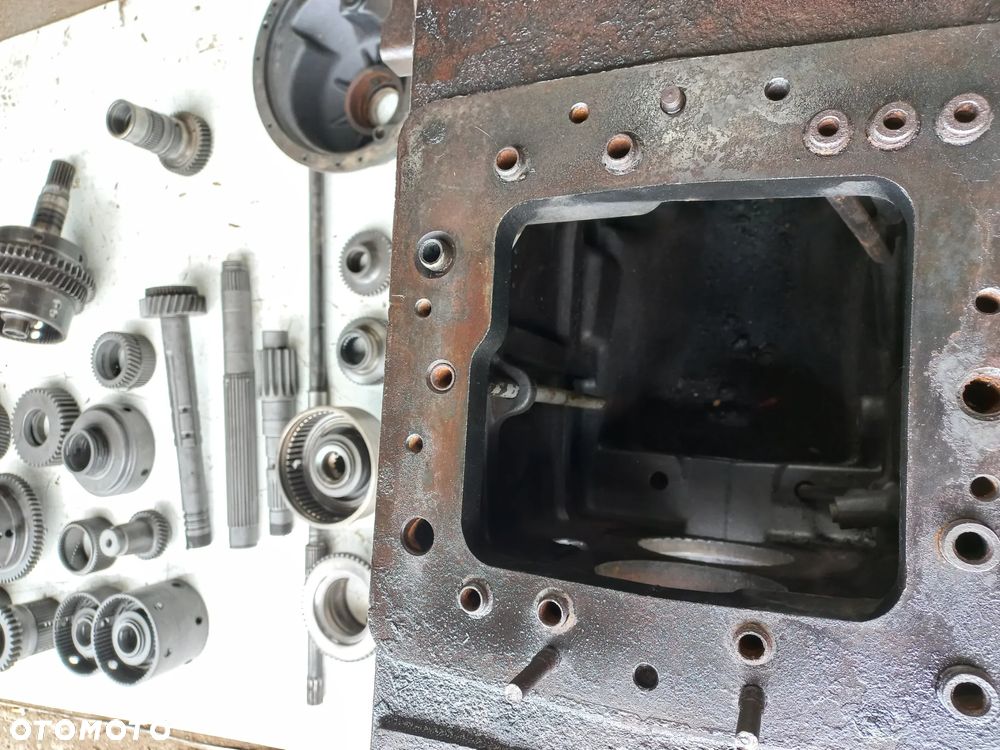 Powercomamd,New Holland, Case, wał przekładni skrzyniowej,koło zębate,piasta cnh,powershift,wałek zębaty,kosz sprzęgłowy,obudowa kosza,obudowa skrzyni biegów,5179510,87312865,87553312,87553310,87553311,5171871,87553309,87312329,5183141,4713781,047328863,5179507,5179508,769316391, - 10