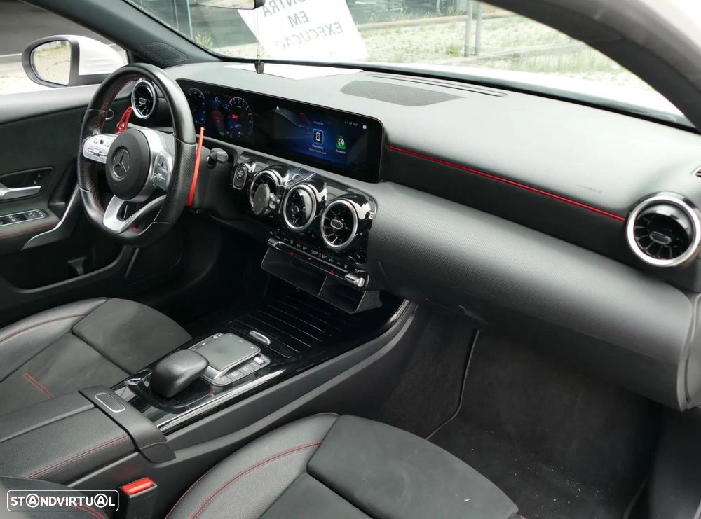 Mercedes-Benz A 250 e AMG Line - 29