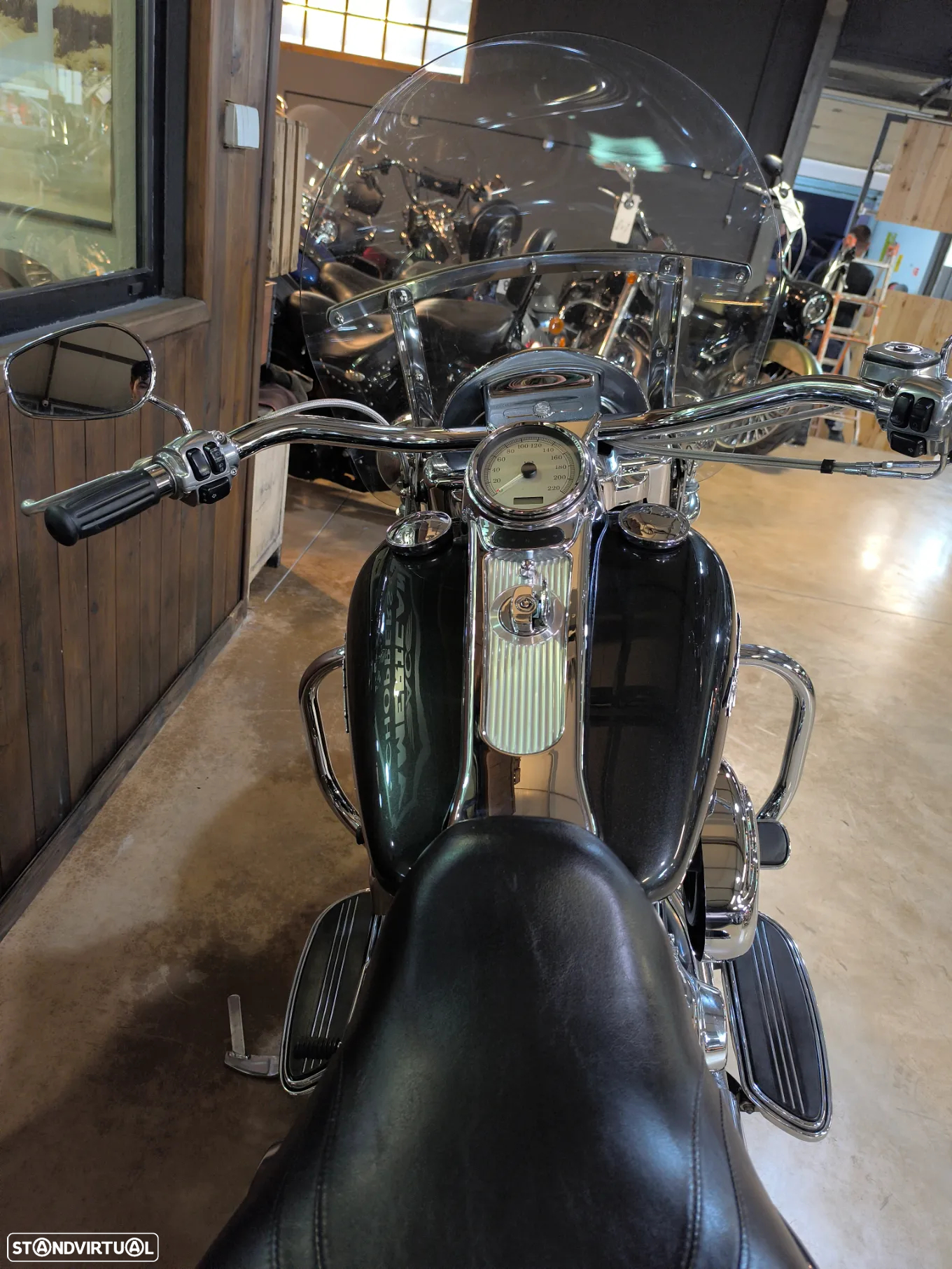 Harley-Davidson FLHR Road King Custom - 6