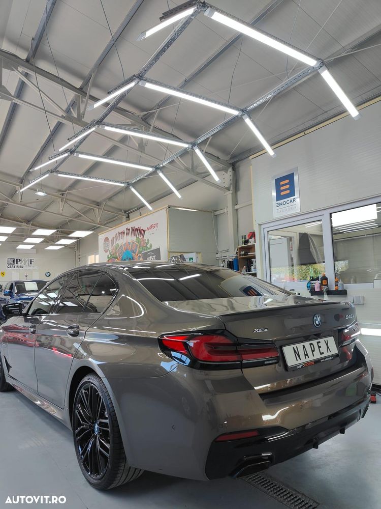 BMW Seria 5 2021 photo 4