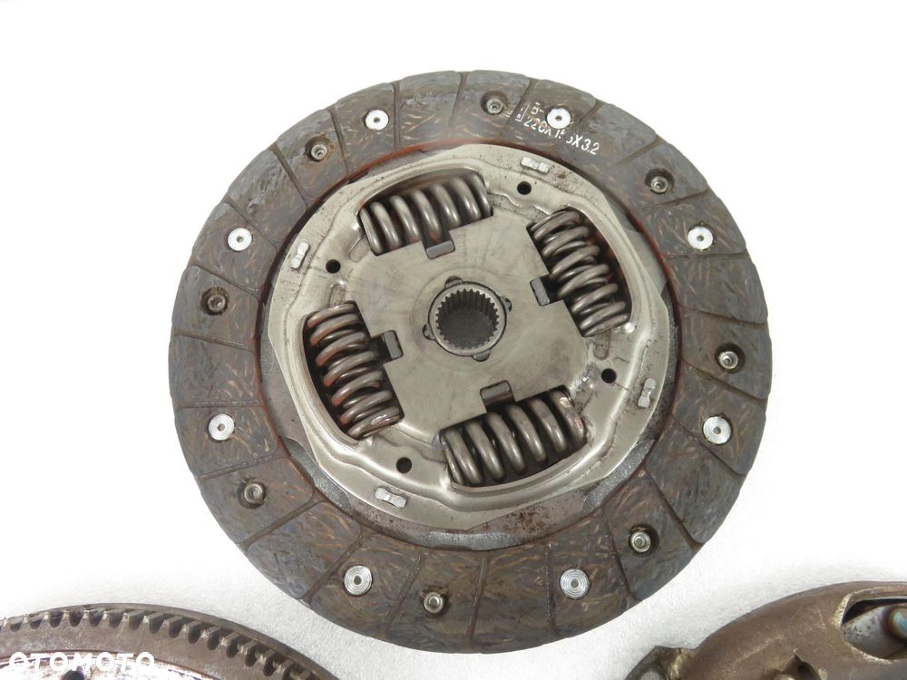 KOŁO ZAMACHOWE VW CADDY III - 5