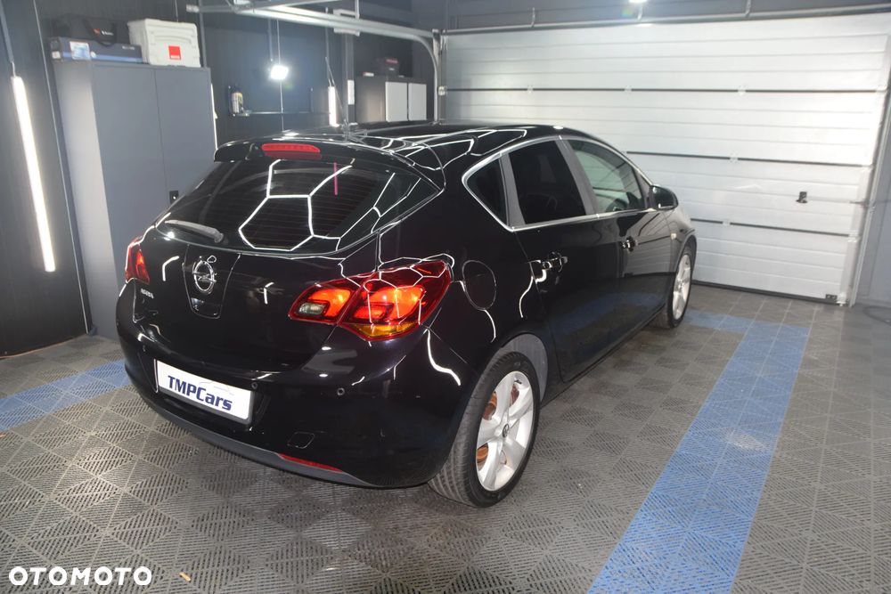 Opel Astra 2010