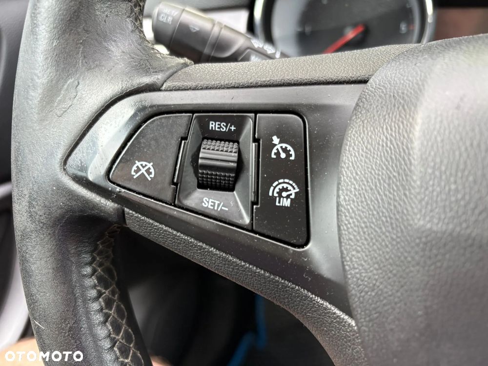 Opel Astra - 9
