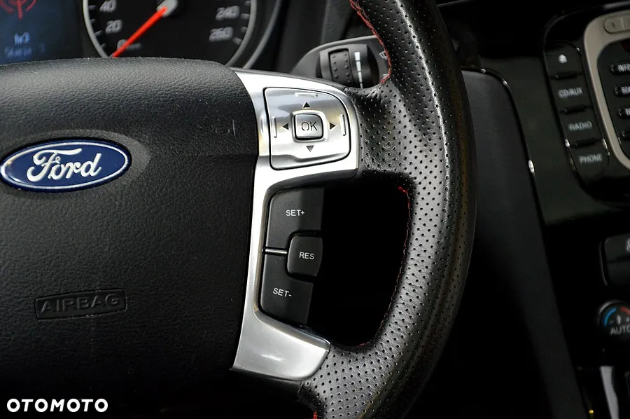 Ford S-Max - 30